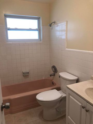 616 W BROWARD Street, Lantana, FL 33462