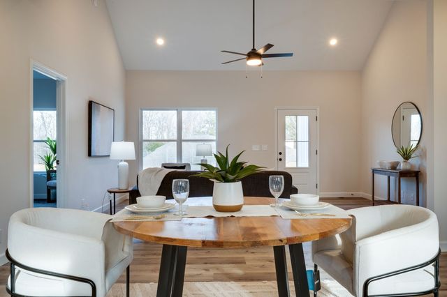 3033 Bowker Road, Charlotte, TN 37036