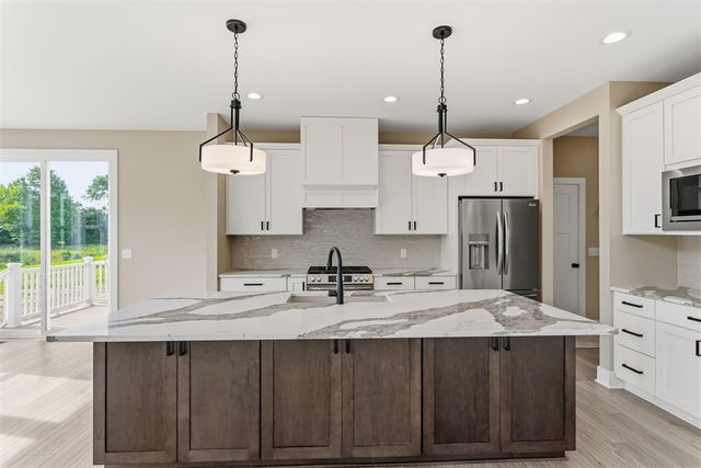 2975 Colfax Court, Douglas, MI 49406