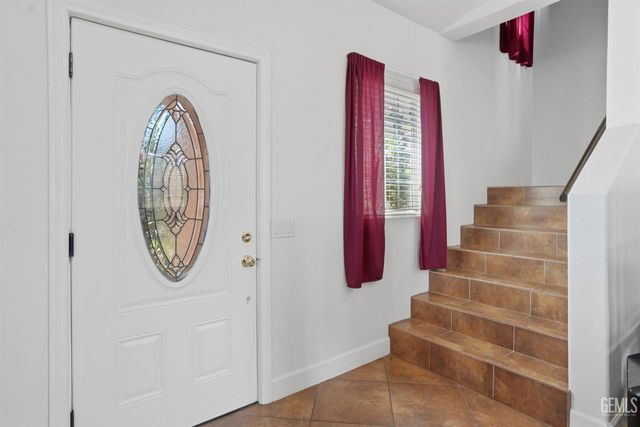 19701 Dovetail Court, Tehachapi, CA 93561