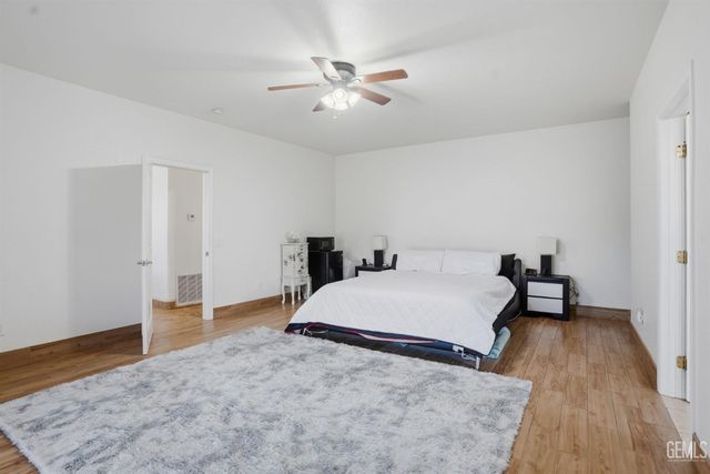 19701 Dovetail Court, Tehachapi, CA 93561