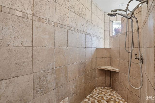 19701 Dovetail Court, Tehachapi, CA 93561