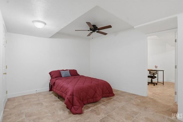 19701 Dovetail Court, Tehachapi, CA 93561