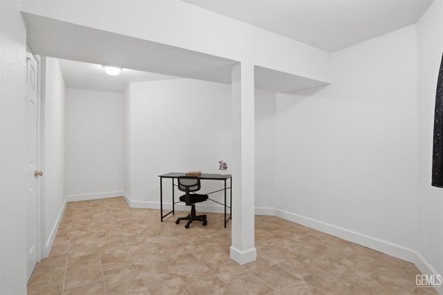 19701 Dovetail Court, Tehachapi, CA 93561