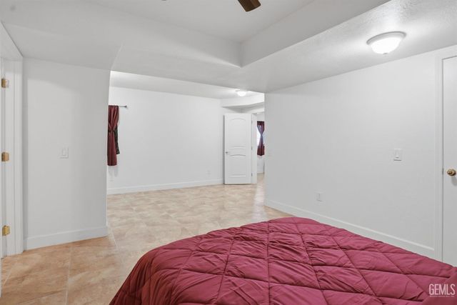 19701 Dovetail Court, Tehachapi, CA 93561
