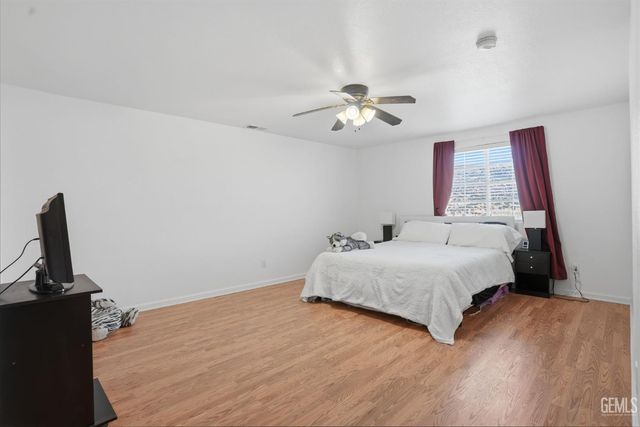 19701 Dovetail Court, Tehachapi, CA 93561