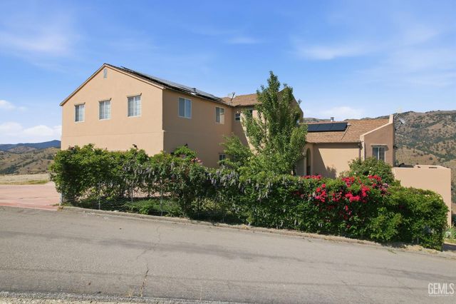 19701 Dovetail Court, Tehachapi, CA 93561