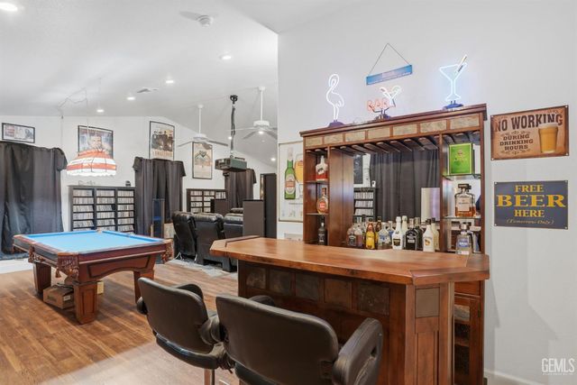 19701 Dovetail Court, Tehachapi, CA 93561