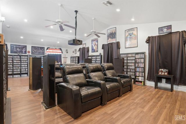 19701 Dovetail Court, Tehachapi, CA 93561