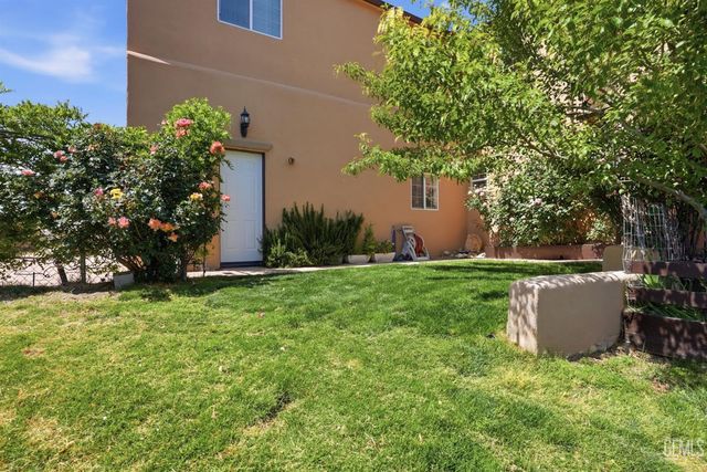 19701 Dovetail Court, Tehachapi, CA 93561