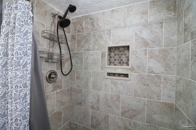 2003 Colony Rd, Pensacola, FL 32526