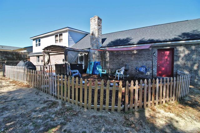 2003 Colony Rd, Pensacola, FL 32526