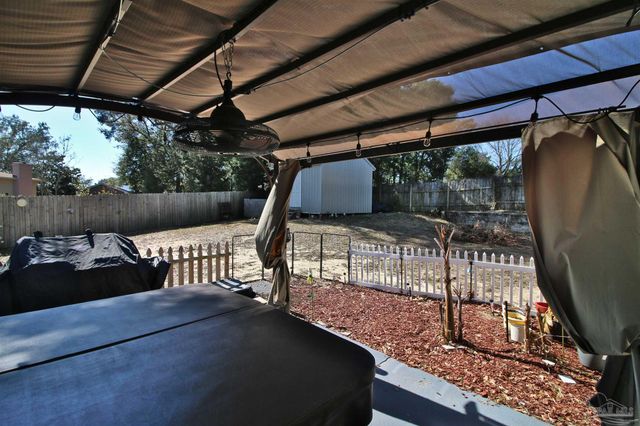 2003 Colony Rd, Pensacola, FL 32526