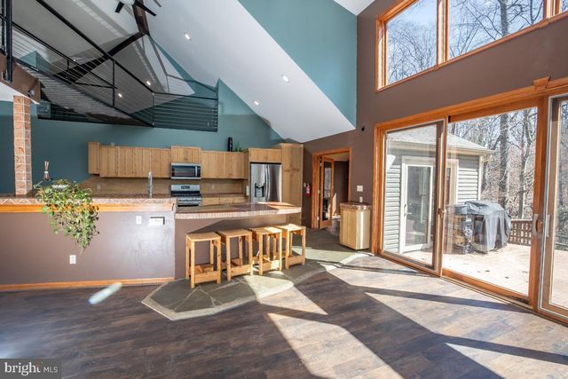 735 LESLIE AVE, Wenonah, NJ 08090