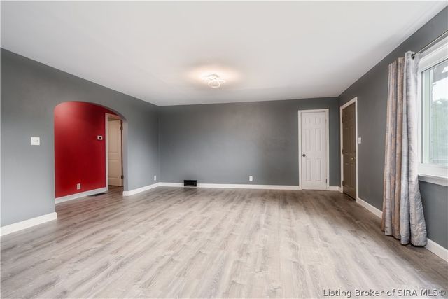 1812 Crestview Drive, New Albany, IN 47150