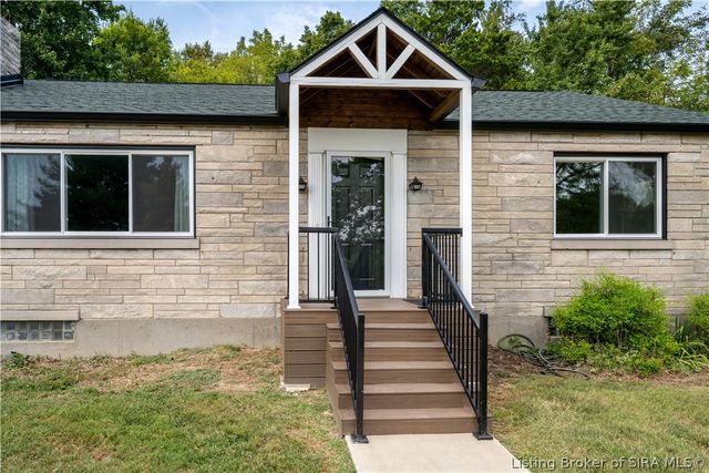 1812 Crestview Drive, New Albany, IN 47150