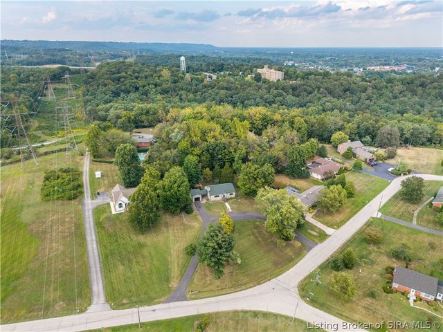 1812 Crestview Drive, New Albany, IN 47150