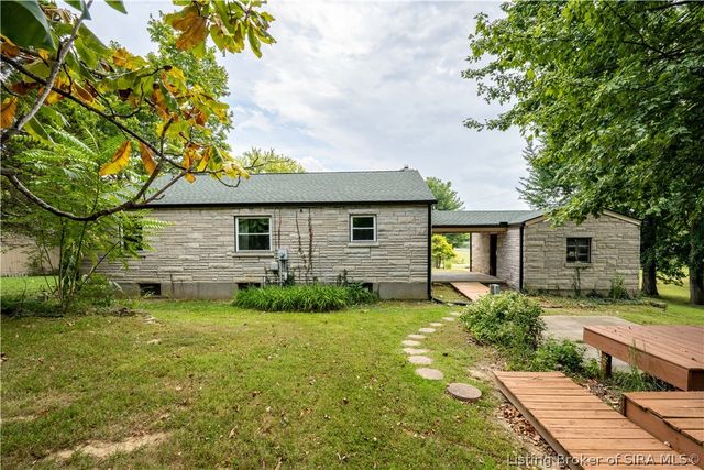 1812 Crestview Drive, New Albany, IN 47150