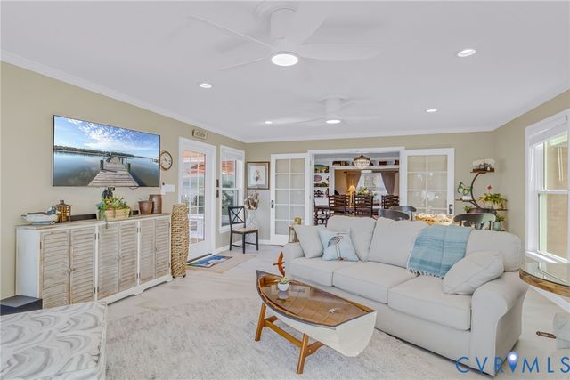 358 Barn Point Rd, Lottsburg, VA 22511