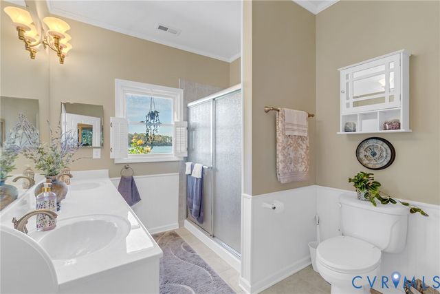 358 Barn Point Rd, Lottsburg, VA 22511