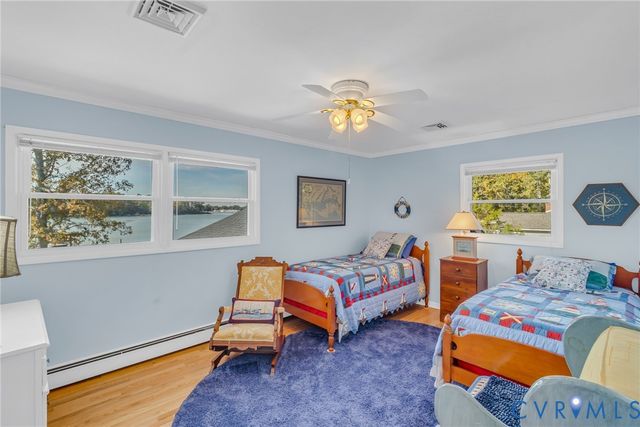 358 Barn Point Rd, Lottsburg, VA 22511
