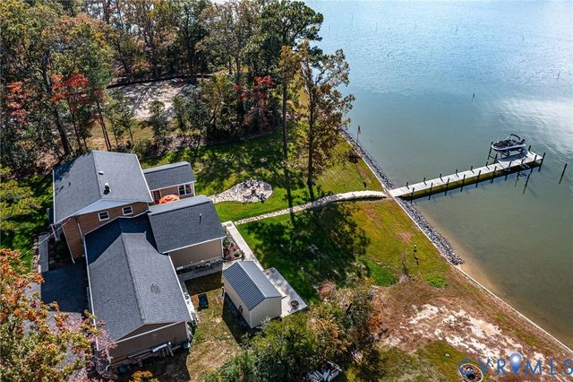 358 Barn Point Rd, Lottsburg, VA 22511