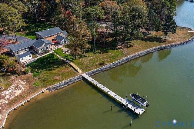 358 Barn Point Rd, Lottsburg, VA 22511