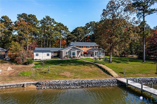 358 Barn Point Rd, Lottsburg, VA 22511