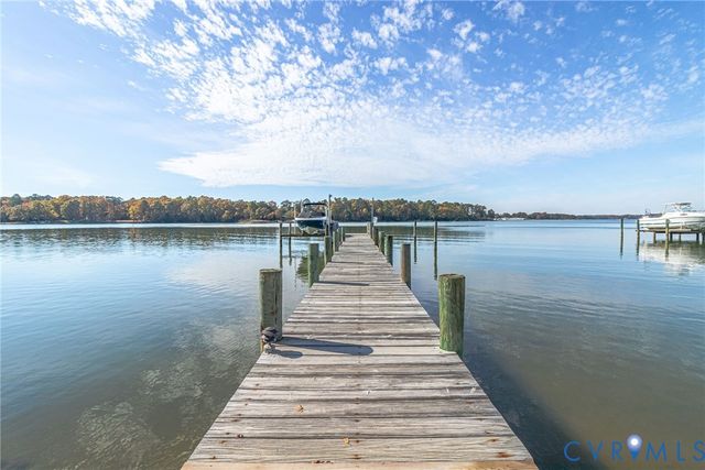 358 Barn Point Rd, Lottsburg, VA 22511