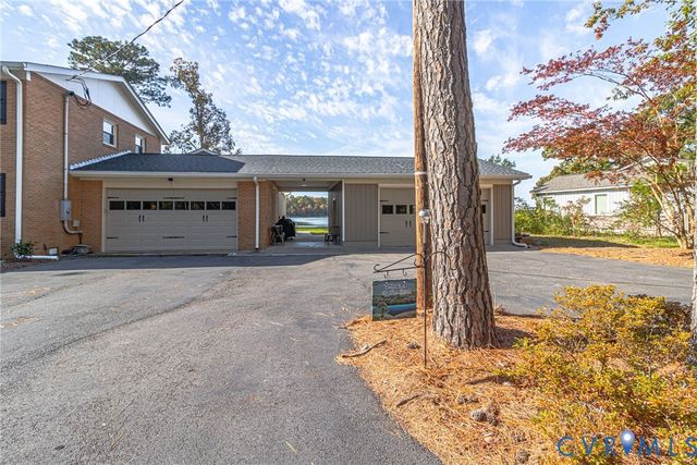 358 Barn Point Rd, Lottsburg, VA 22511