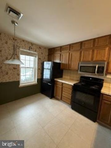 1821 WEXFORD RD, Palmyra, PA 17078