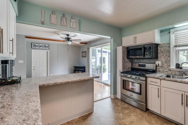 344 Lakeshore Drive, Battle Creek, MI 49015