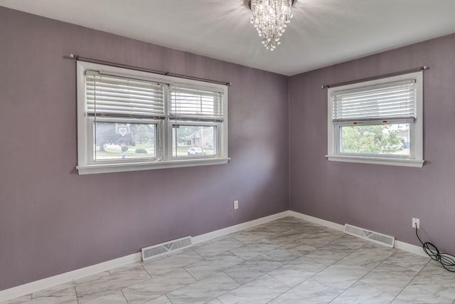 344 Lakeshore Drive, Battle Creek, MI 49015