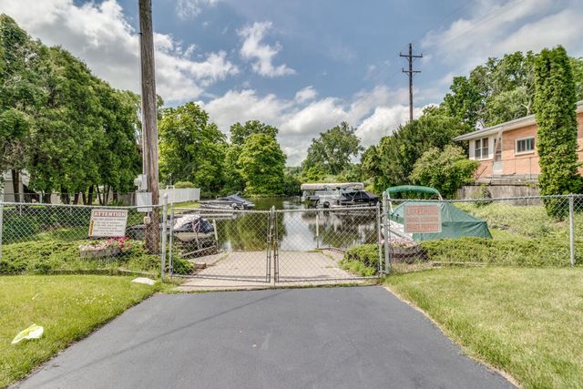 344 Lakeshore Drive, Battle Creek, MI 49015