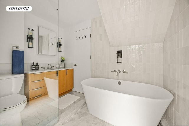 502 PRESIDENT Street, New York City, NY 11215