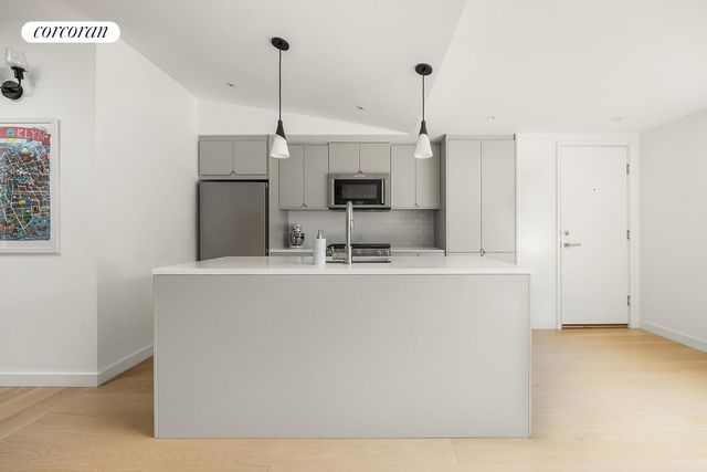 502 PRESIDENT Street, New York City, NY 11215