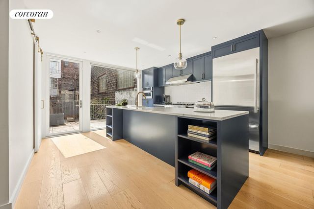 502 PRESIDENT Street, New York City, NY 11215