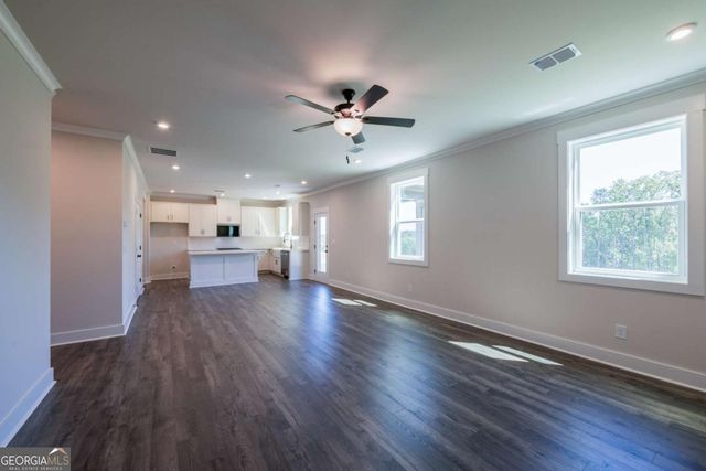 142 Henley Street W 11, Canton, GA 30114