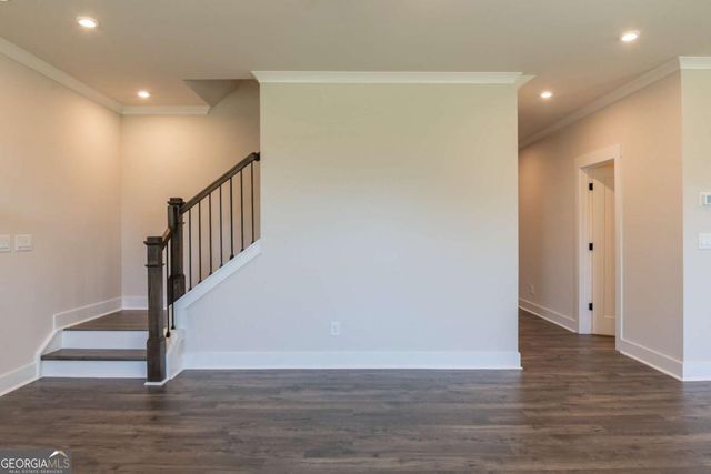 142 Henley Street W 11, Canton, GA 30114