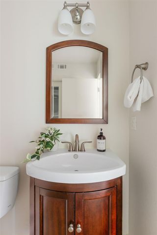 2615 Deerfoot TRL, Austin, TX 78704