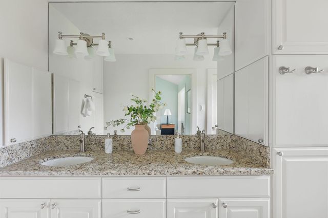 2615 Deerfoot TRL, Austin, TX 78704