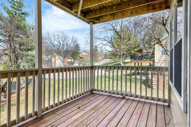 3126 Autumn Trace Drive, Maryland Heights, MO 63043