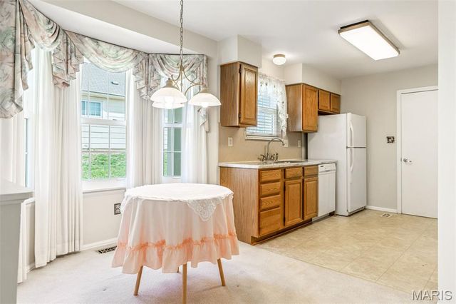 3126 Autumn Trace Drive, Maryland Heights, MO 63043