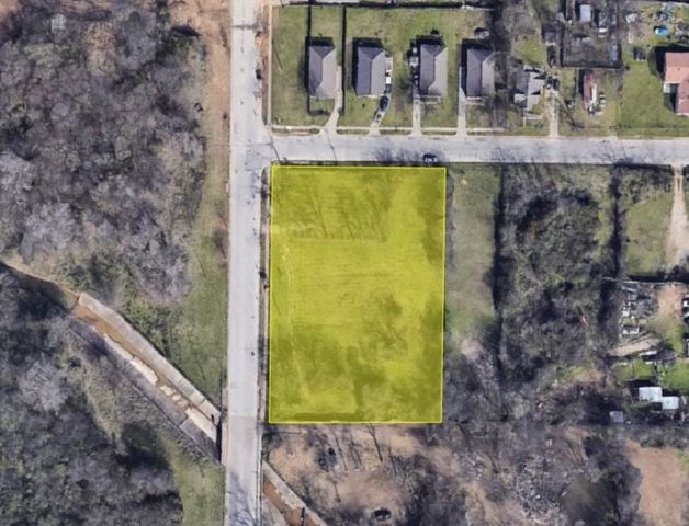 3001 Village Creek Road, Fort Worth, TX 76105