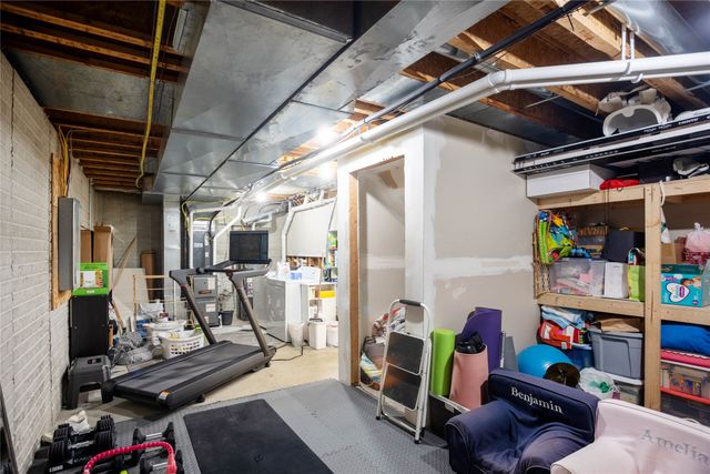 823 SW 46th Street, Ankeny, IA 50023