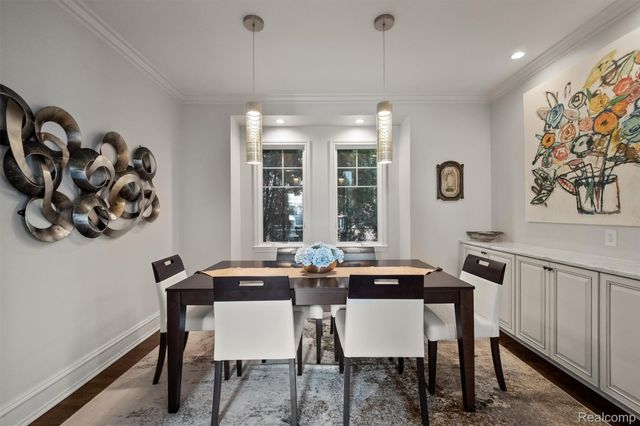 570 Pierce Street, Birmingham, MI 48009