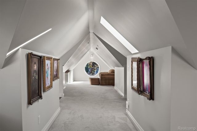 570 Pierce Street, Birmingham, MI 48009