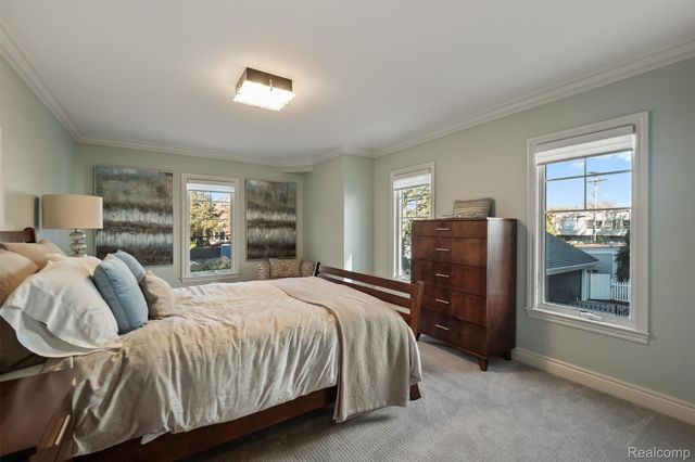 570 Pierce Street, Birmingham, MI 48009