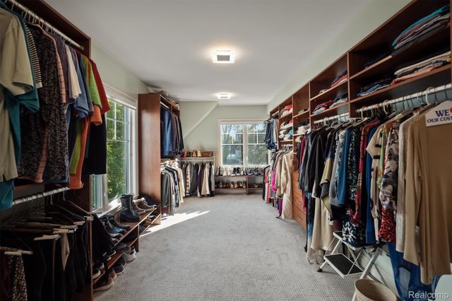 570 Pierce Street, Birmingham, MI 48009