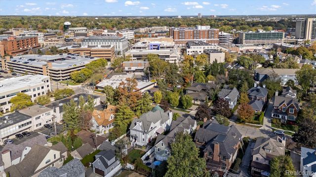 570 Pierce Street, Birmingham, MI 48009